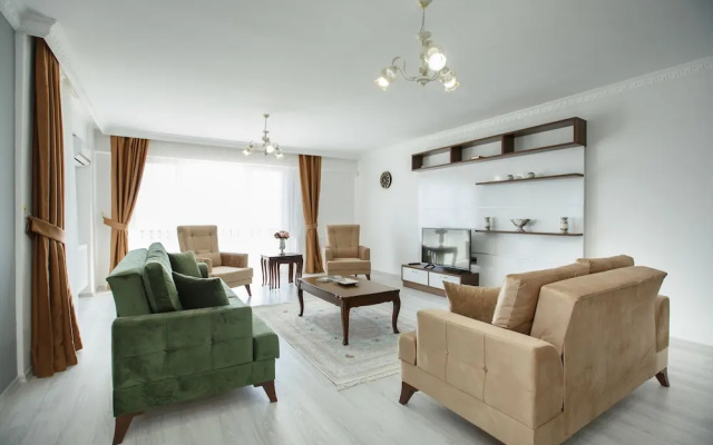 Golden Star Suites