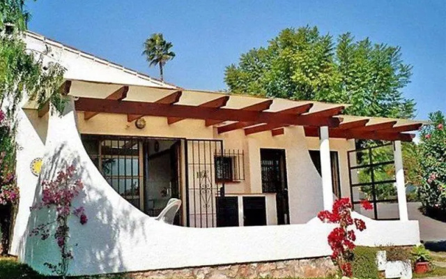 Las Buganvillas