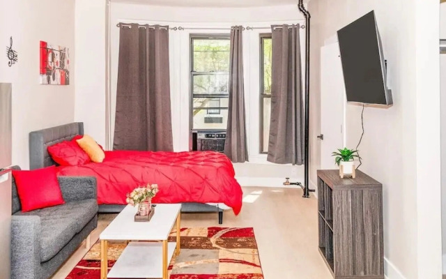 610e Very Comfortable Studio Downtown