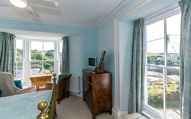 Pendyffryn Manor Bed & Breakfast