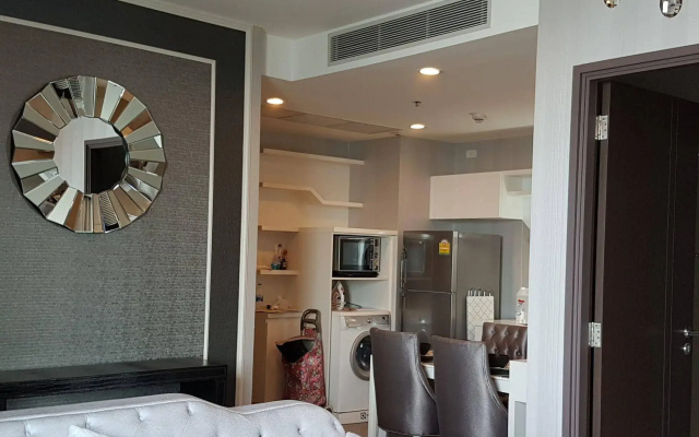 Bangkok Luxury Suites Pyne