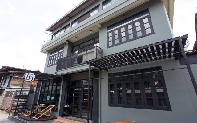 Отель Baan 89 Hostel Таиланд, Бангкок - отзывы, цены и фото номеров - забронировать отель Baan 89 Hostel онлайн вид на фасад