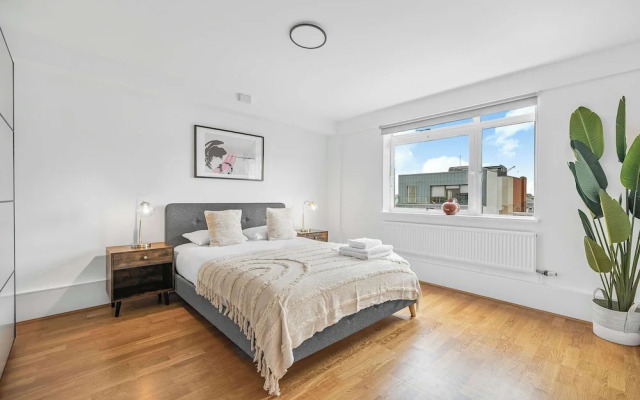 Lumina House - Fitzrovia - by Frankie