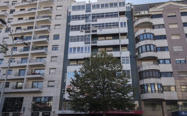 Отель Portuguese Living Columbano Executive вид на фасад