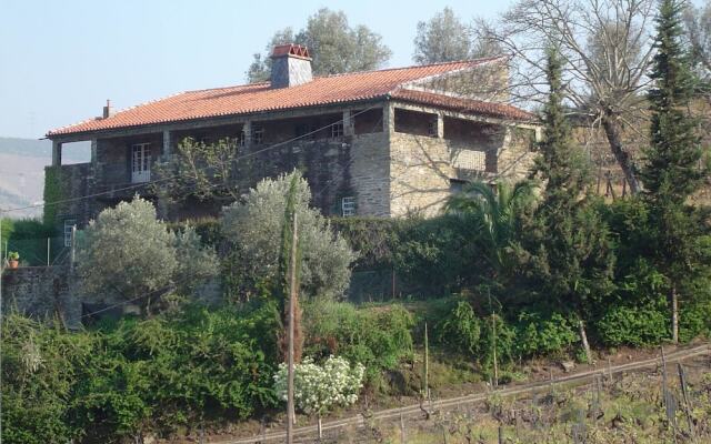 Отель Villa With 3 Bedrooms in Lamego, With Wonderful Mountain View, Private вид на фасад
