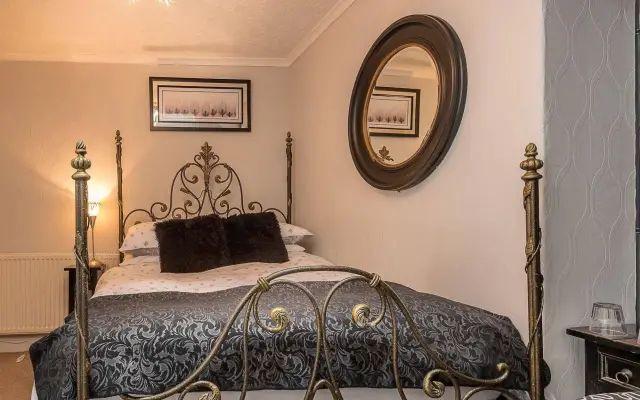 Glen Guest House