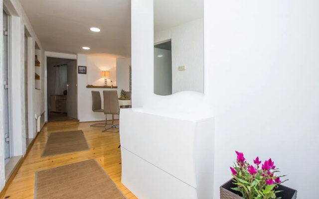 Madonna Guest House