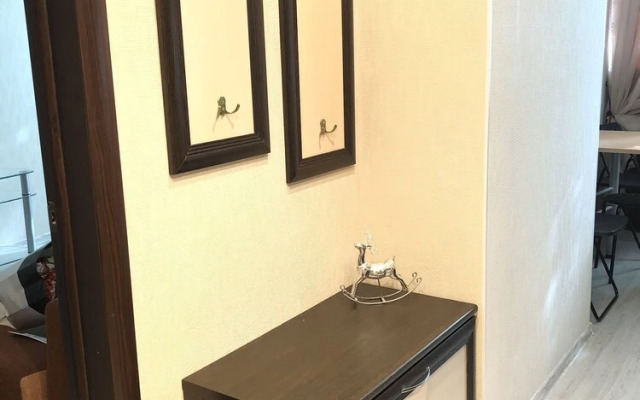 Apartament on Bogatyrskiy