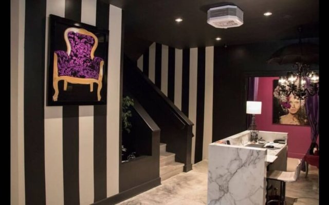 304 Terace Studio Drummond Next To Ritz/sofitel Feel Like a Boutic Hotel Design 2