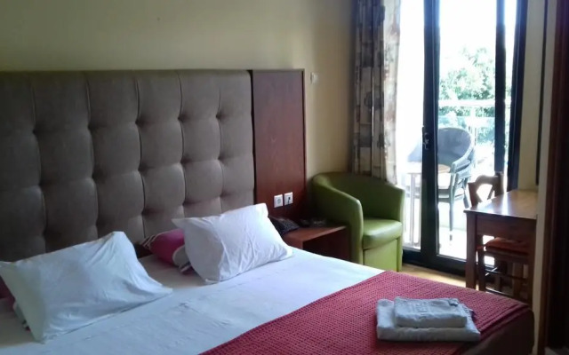 Parthenon Hotel