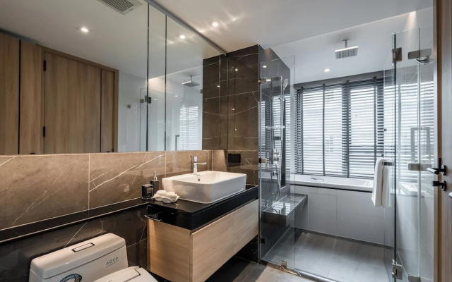 Destiny63 Ekamai Apartment