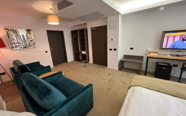 Charm Boutique Hotel