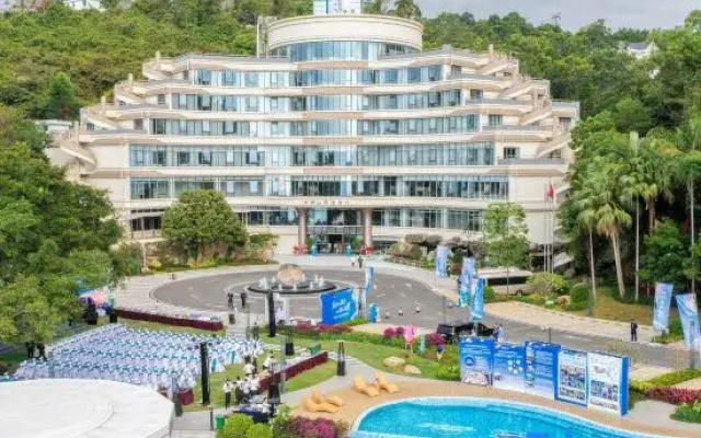 Shenzhen Wuzhou Mountain and Sea Bay Hotel