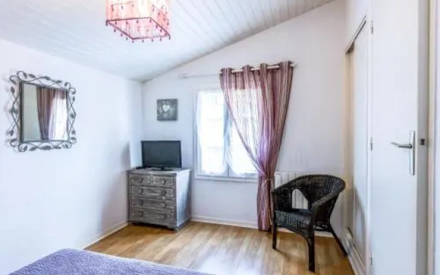 Holiday Home Les Grillons
