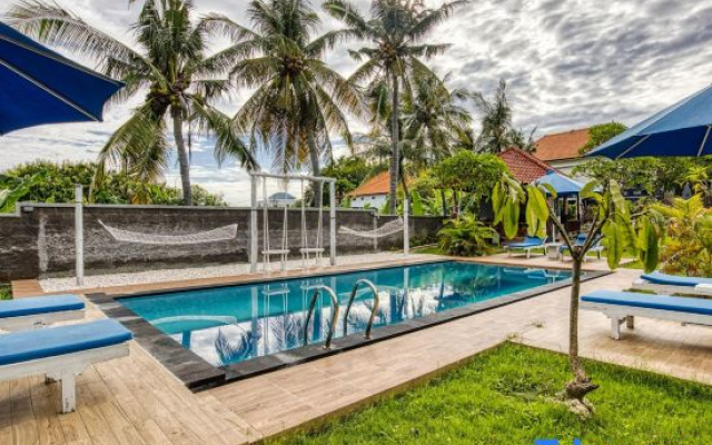 Megaland Bungalow