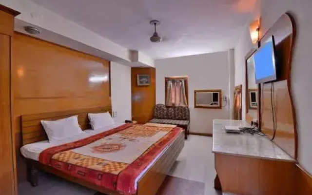 Hotel Flyover Classic Patiala