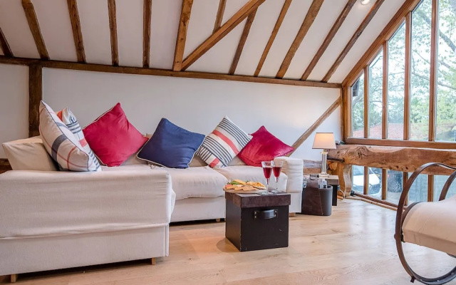 The Hayloft, Clopton