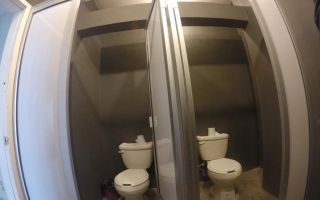 202 Hostal