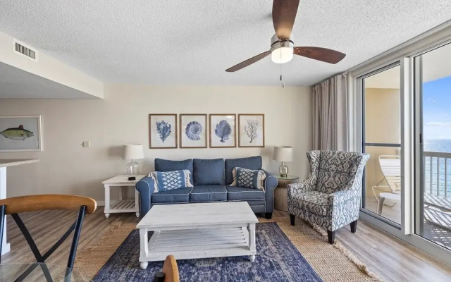 Pelican Beach 1506 1 Bedroom Condo by Pelican Beach Management
