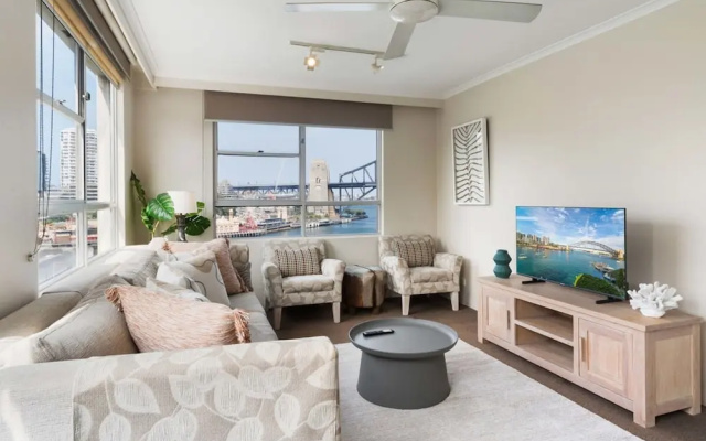 Harbourside 53 in Mcmahons Point