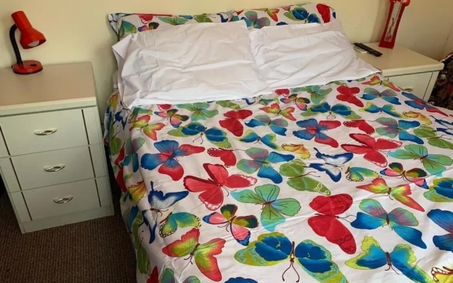 Busy Bee Guest House