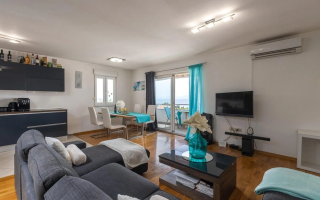 Awesome Apartment in Kostrena With Wifi and 3 Bedrooms