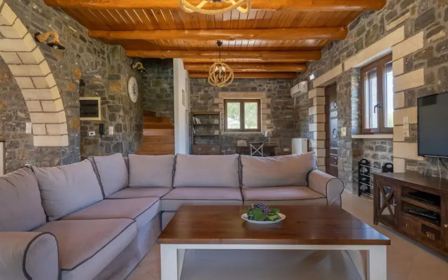 Villa Vilana With Private Pool