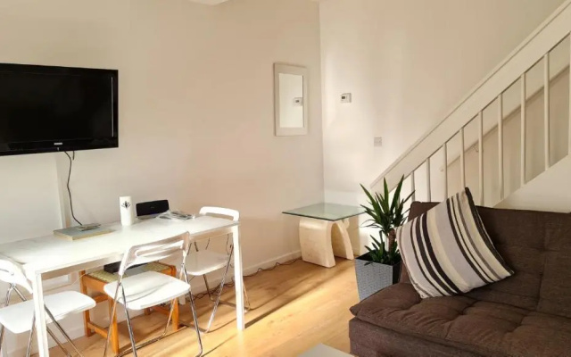 Grace Apartments - Living Stone 1