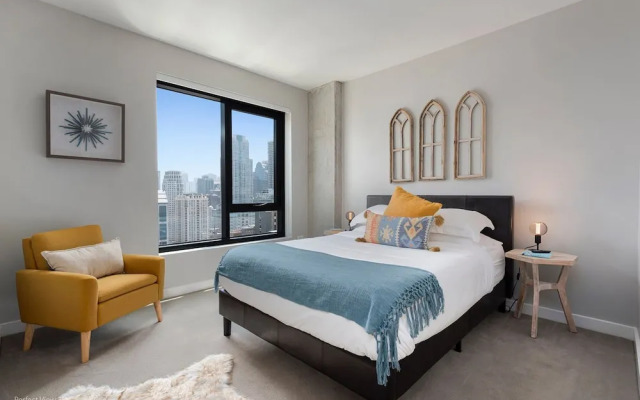 Gold Coast Retreat Skyline Views Walkable