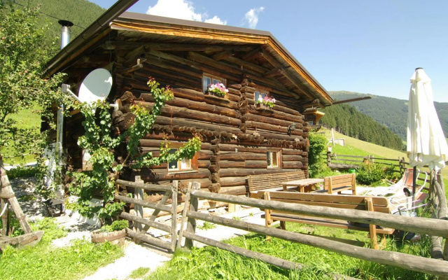 Quaint Mountain Hut in Hippach With Garden and Barbeque