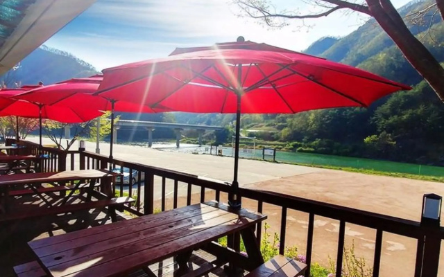 Youngwol River and Stars Pension(강앤별)