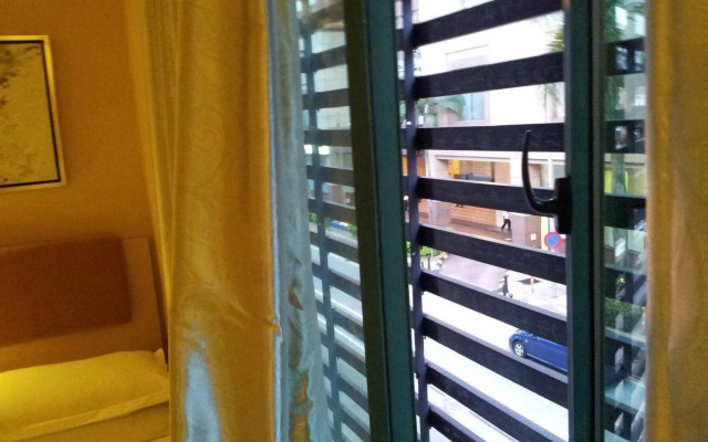 Aira Hotel