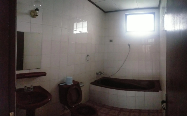 Hotel Lembah Nyiur