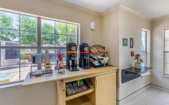Extended Stay America Suites Arlington