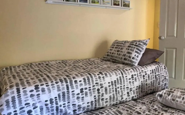 Escape to Strathfield for 8 guests