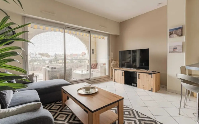 Modern Apartment With Terrace Trouville