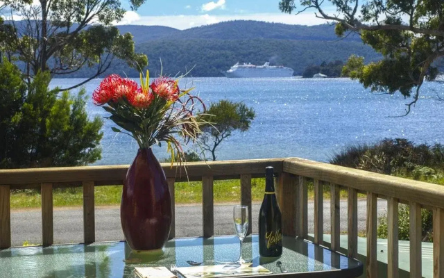 Burilda Waters Holiday House