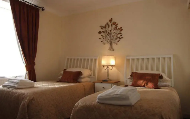 The Upper Largo Hotel & Restaurant