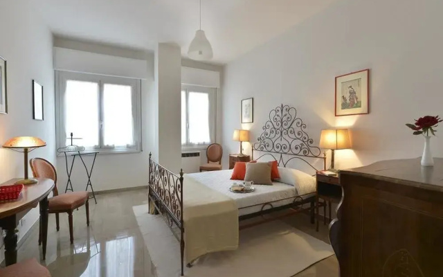 Laura Bassi Apartment