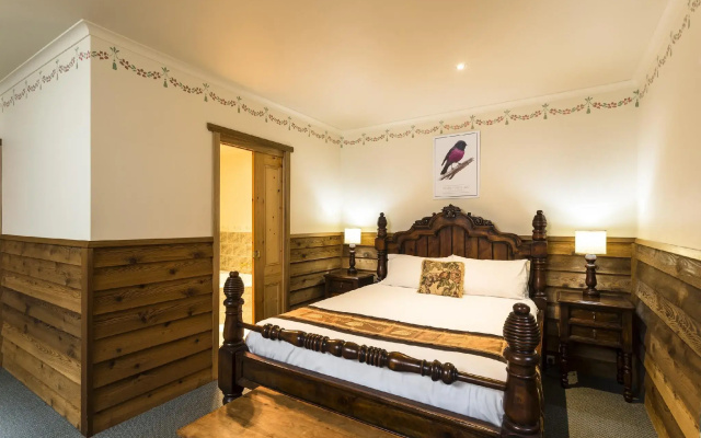 Cradle Forest Inn