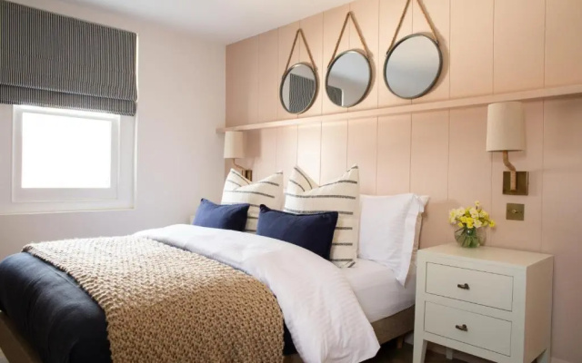 Salthouse apartment