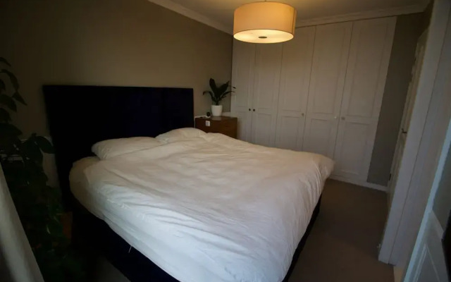 Surrey Quays Apartment