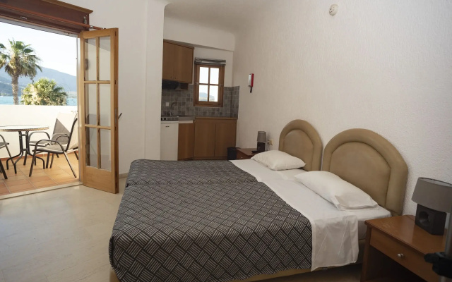Elounda Alikes Suites & Studios