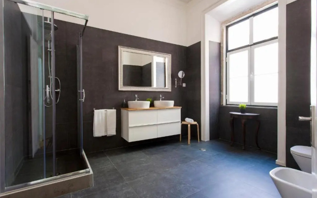 Sao Pedro de Alcantara 63 by Central Hill Apartments