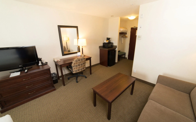 Holiday Inn Express Hotel & Suites WHITECOURT by IHG