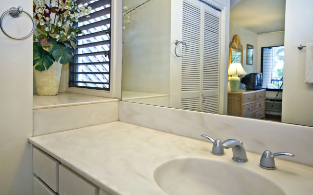 Wailea Ekolu - CoralTree Residence Collection