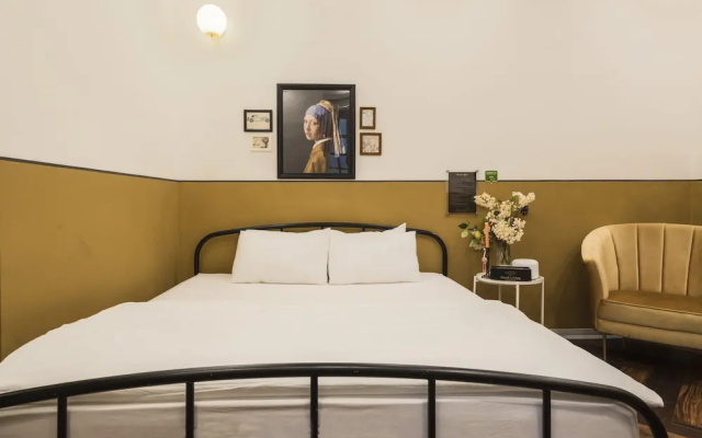 Chloe & Leo Homestay