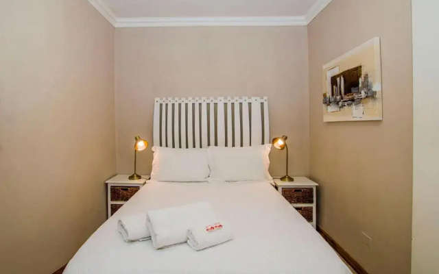 Ladera - Vista Self-catering Guesthouse
