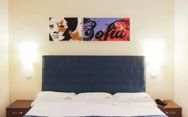 Rome Armony Suites - Superior Room