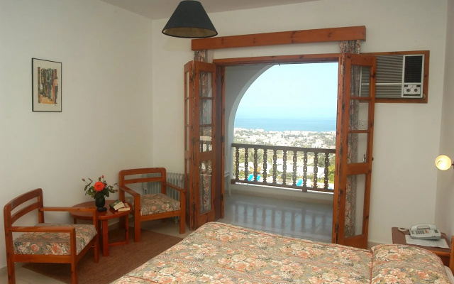 Onar Holiday Village